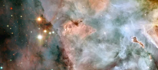 WR 25 est une étoile dans la région turbulente de formation d'étoiles Nébuleuse de Carina . — Photo
