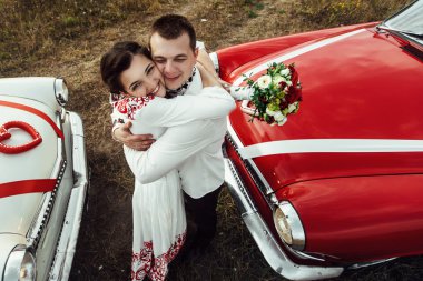 şık gelin ve mutlu damat