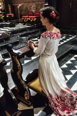 Kilisede düğün töreni