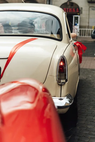 Carros retro elegantes — Fotografia de Stock