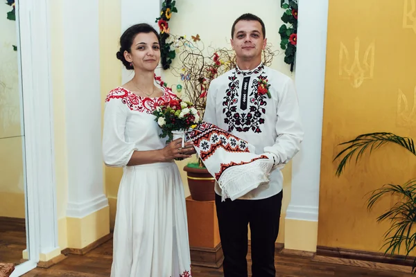 Cérémonie de mariage officielle traditionnelle — Photo