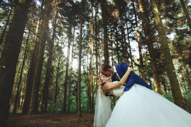 mutlu gelin ve zarif damat