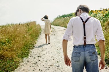 güzel gelin ve şık damat