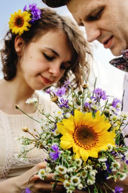 güzel gelin ve şık damat