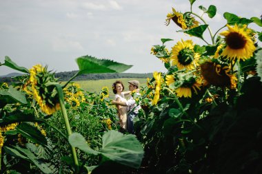 güzel gelin ve şık damat