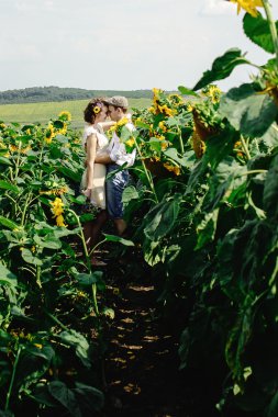 güzel gelin ve şık damat