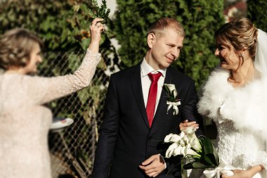 şık şık gelin ve damat ailesi tarafından weddi mübarek