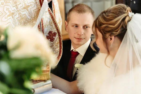 Wedding ceremony of bride and groom — Stock Photo, Image