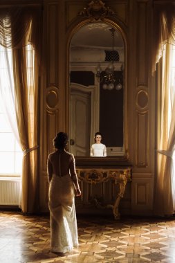 lüks ayna görünümlü şık şık gelin 