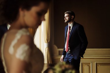 şık gelin ve zarif damat