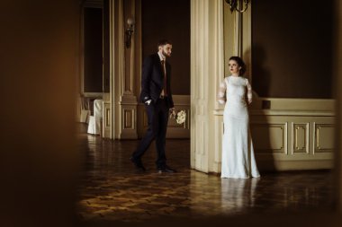 şık gelin ve zarif damat