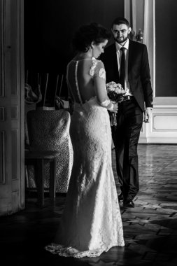 şık gelin ve zarif damat