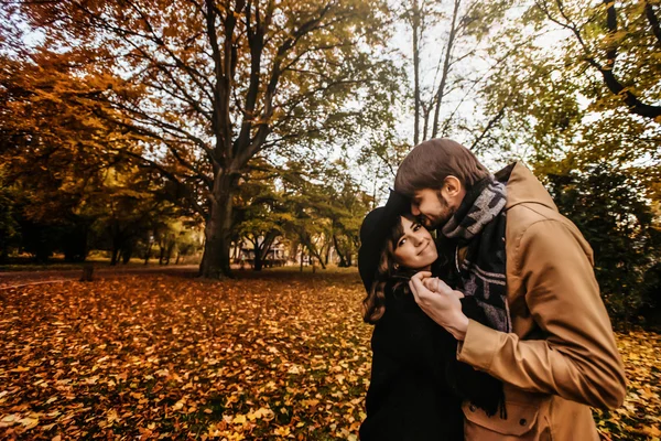 Attractive happy luxury couple — Stock Photo, Image