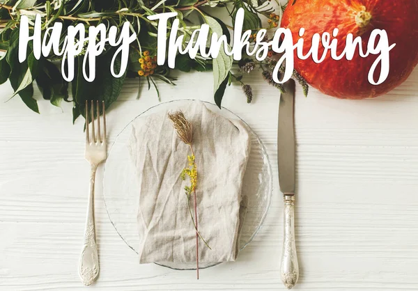 Happy Thanksgiving Text Sign Stylish Plate Cutlery Autumn Decorations Pumpkin — Stock Photo, Image