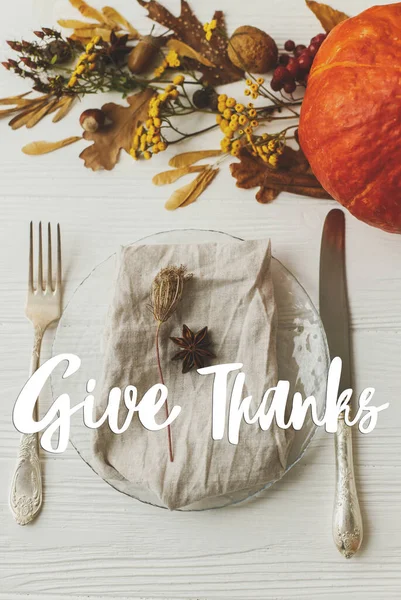Gelukkige Thanksgiving Wenskaart Give Thanks Tekst Handgeschreven Dankzegging Tafel Instelling — Stockfoto