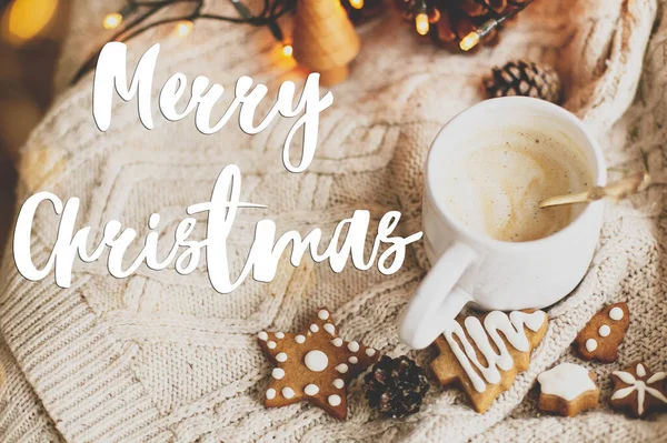 Merry Christmas Greeting Card Merry Christmas Text Handwritten Warm Coffee — Stockfoto
