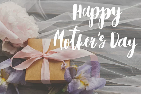 Χαρούμενη Γιορτή Της Μητέρας Happy Mother Day Text Peony Iris — Φωτογραφία Αρχείου