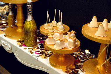 dekore edilmiş lüks çikolata