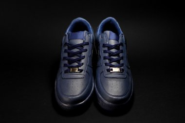 Klasik erkek spor ayakkabı mavi