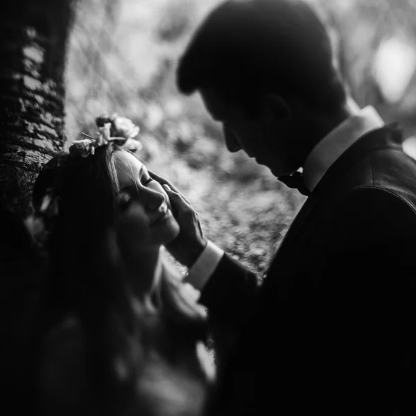 Stylish wedding couple — Stock Photo, Image