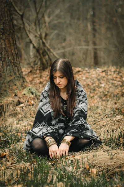 Stylish brunette girl — Stock Photo, Image