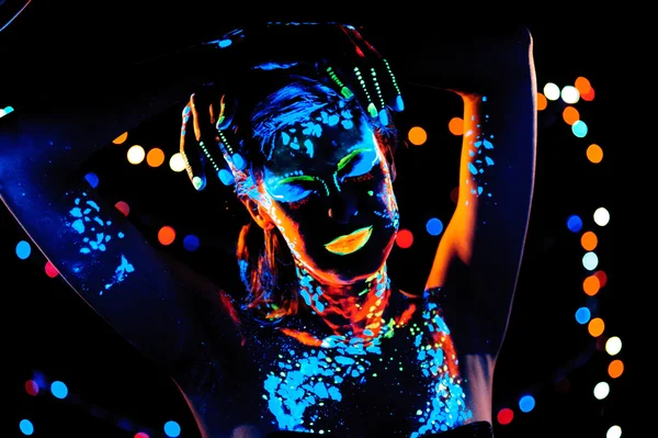 Girl with neon paint bodyart portrait — Stock Photo, Image