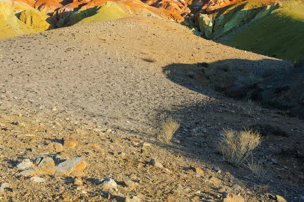 Color soil of mercury deposits in Altai — Stock Photo, Image