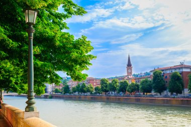 Sokak sayısı ve Verona ve Soave şehrindeki ilgi duyulan yerler