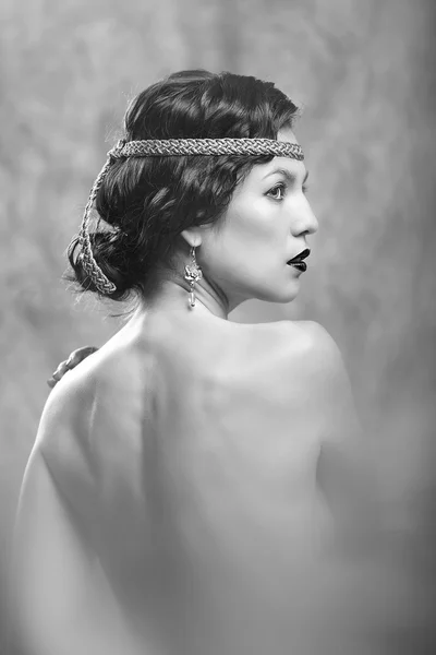 Young girl posing studio — Stock Photo, Image