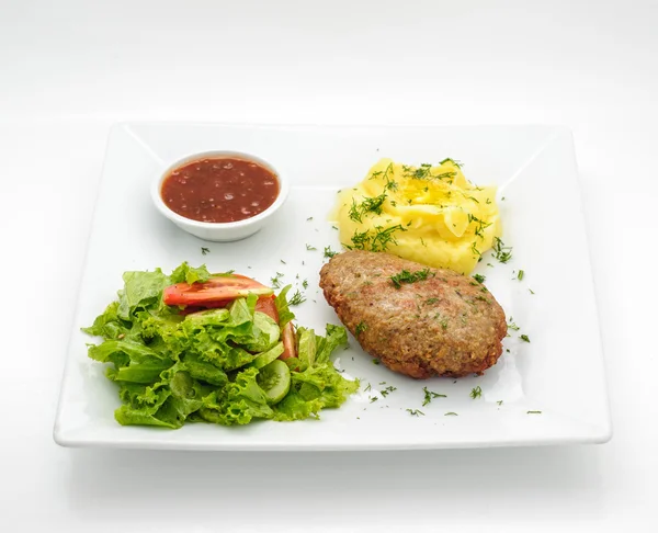 Dishes of international cousine in restaurant — Stock Photo, Image