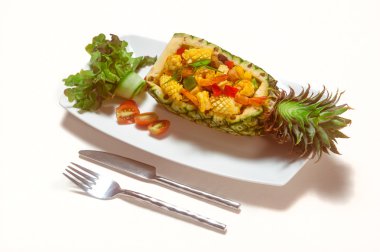 Phuket restoranında dünya mutfaklarından yemekleri