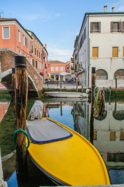 Uitzicht van de straat in de oude stad van Chioggia — Stockfoto