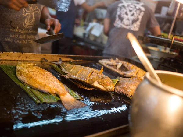 Asya restoran balık adam Gril