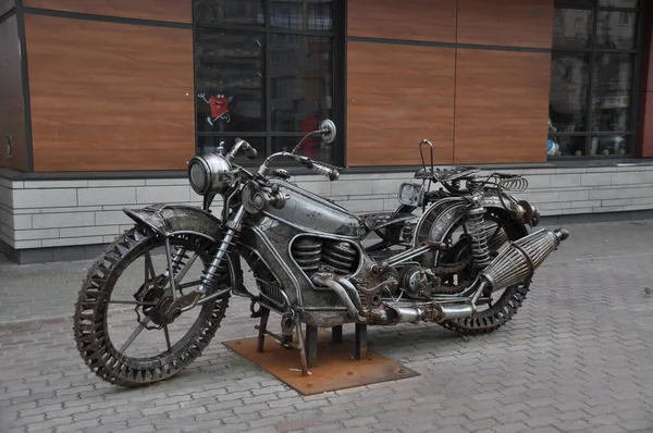 Sculpture Urbaine Vieille Moto Dans Rue Ville Août 2020 Arkhangelsk — Photo