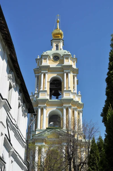 Campanile Del Monastero Novospassky Primo Piano Del Campanile Contro Cielo — Foto Stock