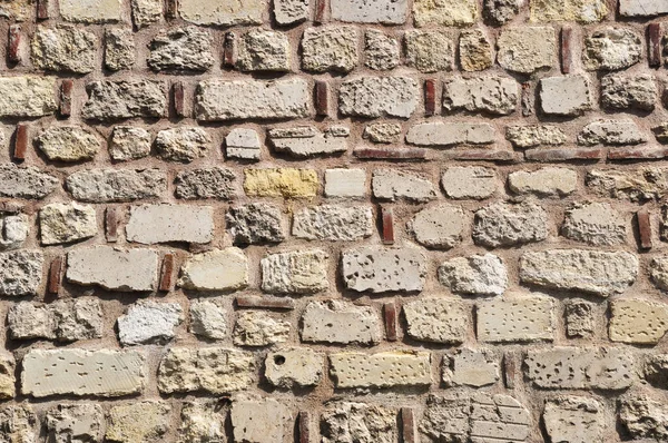 老砖头 砖墙的碎片 墙体砌体中不同尺寸的砖块 — 图库照片