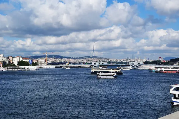 Día Desagradable Panorama Bahía Del Cuerno Oro Vista Barcos Bahía — Foto de Stock