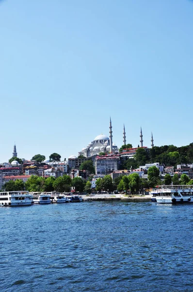 Panoramisch Uitzicht Straat Jachthaven Stad Juli 2021 Istanbul Turkije — Stockfoto