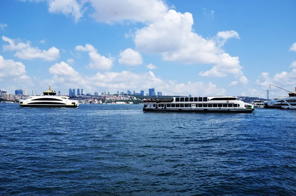 Pleasure Boats Waters Bosphorus Panorama Istanbul July 2021 Istanbul Turkey — Stock Photo, Image