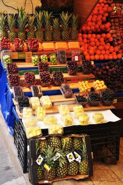 Selling Fruit Street Fruit Shop Pineapples Cherries Boxes — Stock Photo, Image