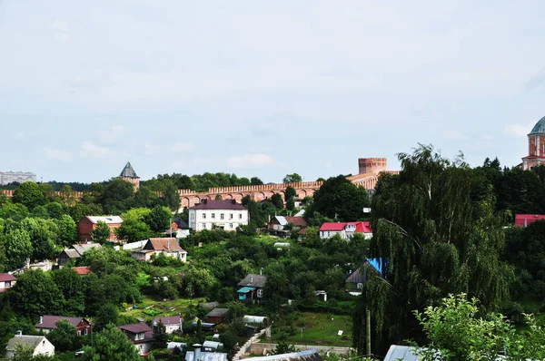 Szmolenszk Panorámája Kilátás Régi Erőd Falára Tornyokra Lakóházakra Nyár — Stock Fotó