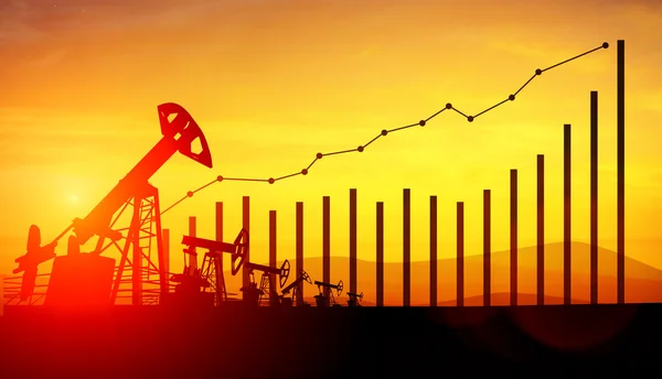 石油泵千斤顶的夕阳的天空背景上的三维图。石油价格不断增长的概念 — 图库照片