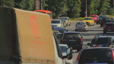araba trafik sıkışıklığı karayolu üzerinde