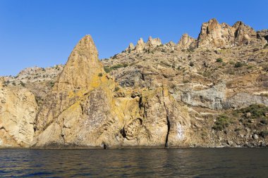 Antik soğuması dinozorlar kayalar