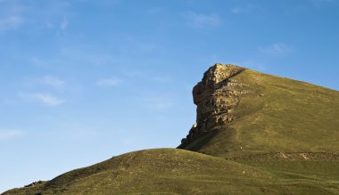 Dağ Sfenks geçmek Gumbashi.Karachay-Cherkessia.The beyaz dağlar.