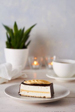 Muzlu sufle güvercini sütü (kuş sütü)