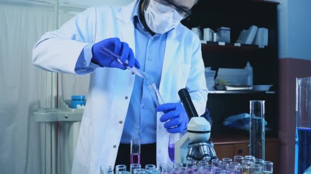 Lavorare Con Sostanze Biopericolose Scienziato Durante Ricerca — Video Stock