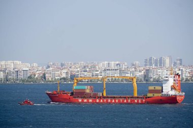 İzmir limanından ayrılan gemiye 22 Temmuz 2021 İzmir Türkiye Bayraktar adı verildi