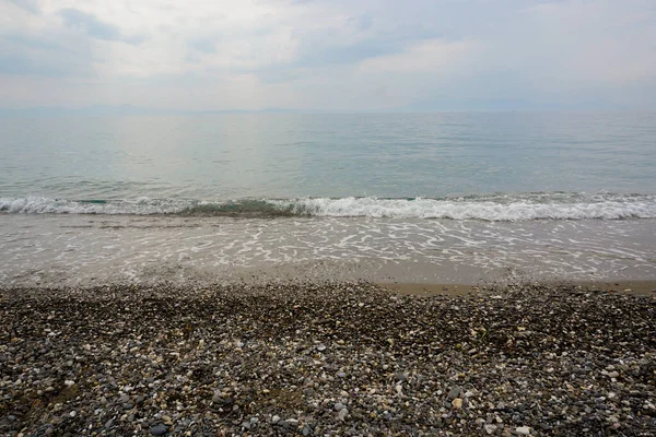 Каменное Побережье Галечного Пляжа Видом Море — стоковое фото