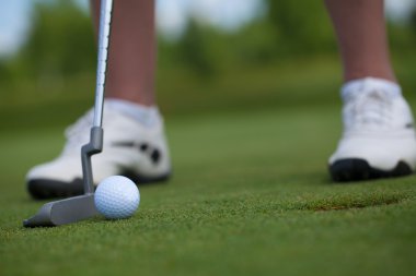 İçinde dokunarak golfçü
